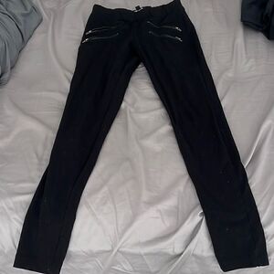 Bebe zippered front stretch leggings sz XS